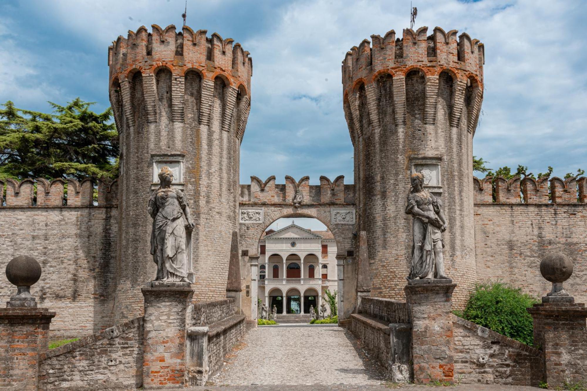 Castello Di Roncade Guest House Exterior foto